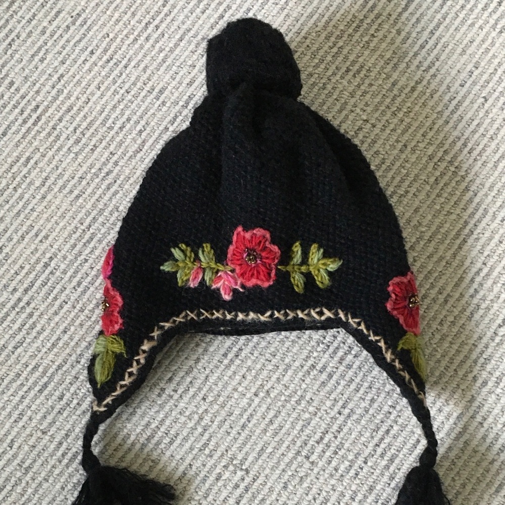 French Knot Marigold Earflap hat NEW
